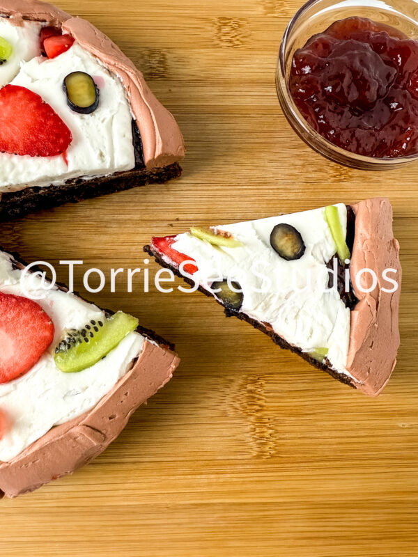 Fruit Pizza Brownie on Sandstone - Image 7