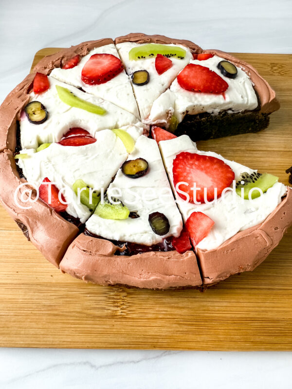 Fruit Pizza Brownie on Sandstone - Image 6