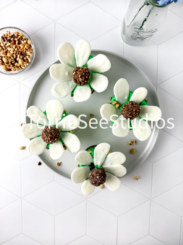Rocher Flower Cupcakes on Rhombus Tile - Image 10