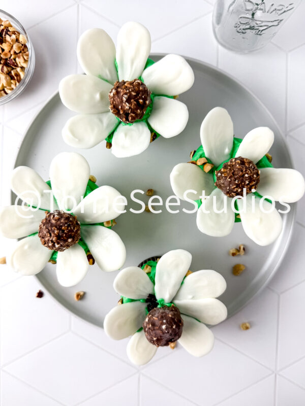 Rocher Flower Cupcakes on Rhombus Tile - Image 9