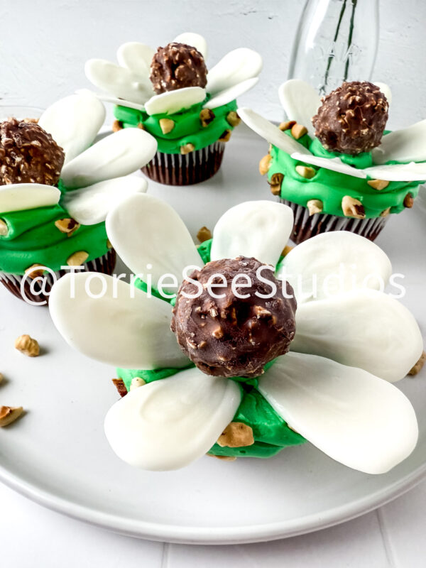 Rocher Flower Cupcakes on Rhombus Tile - Image 6