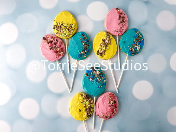 Robin Easter Egg Malted Flavor Cookie Pops on Blue Lights