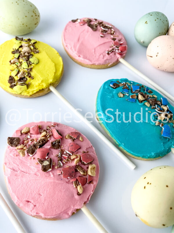 Robin Easter Egg Malted Flavor Cookie Pops on White - Image 10
