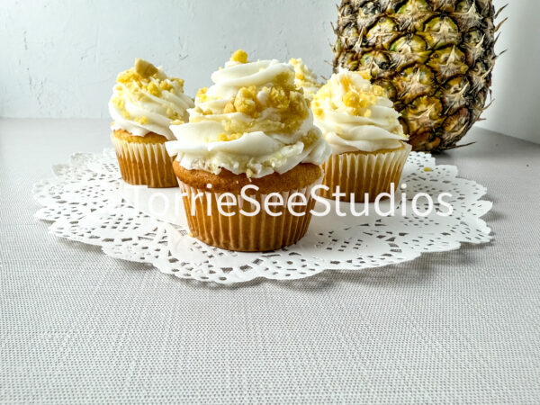 Pineapple Crunch Cupcakes on Linen  (Discounted due to Crown Browning) - Image 9