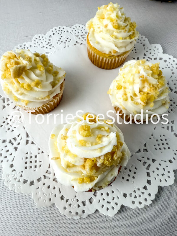 Pineapple Crunch Cupcakes on Linen  (Discounted due to Crown Browning) - Image 6