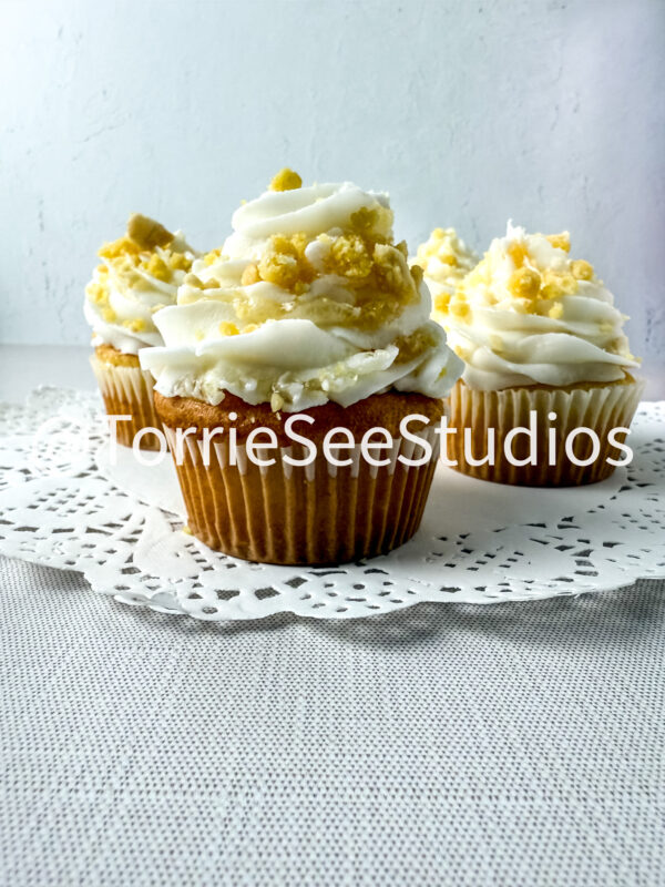 Pineapple Crunch Cupcakes on Linen  (Discounted due to Crown Browning) - Image 3