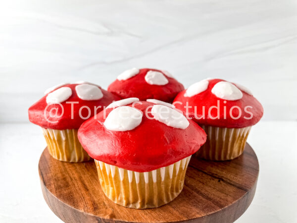 Mushroom Cupcakes Tutorial on Sandstone - Image 4