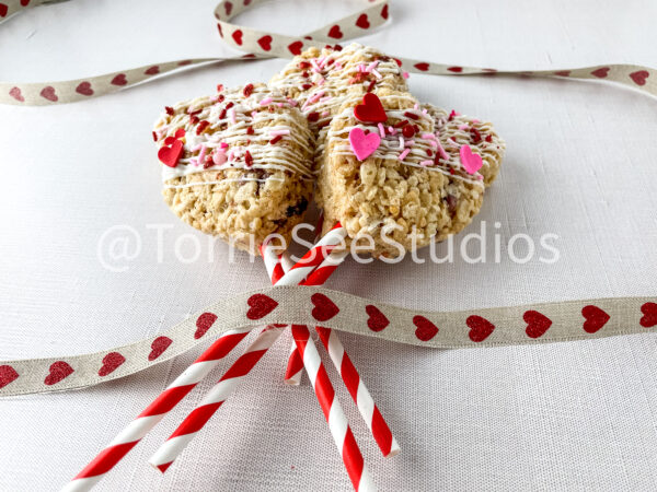 Strawberries and Cream Rice Cereal Treats Pops on Linen - Image 5