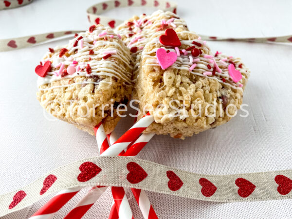 Strawberries and Cream Rice Cereal Treats Pops on Linen - Image 4