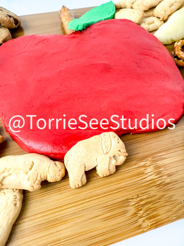 Mini Apple Buttercream Board on White - Image 9