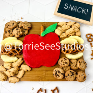 Mini Apple Buttercream Board on Rhombus Tile