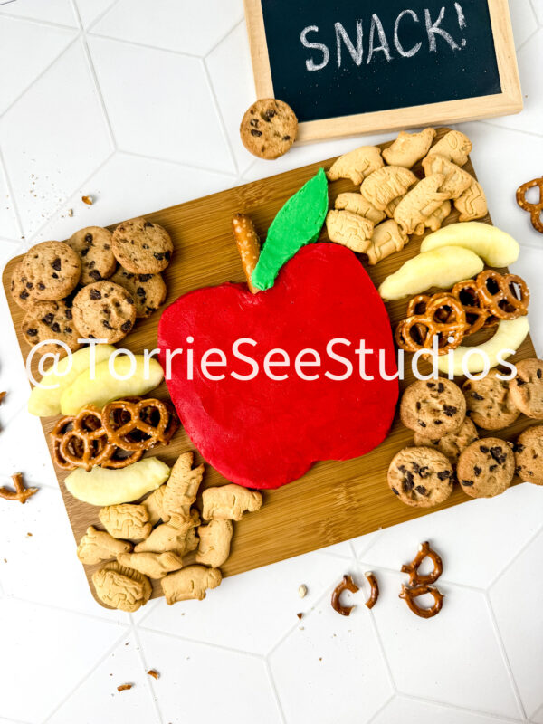 Mini Apple Buttercream Board on Rhombus Tile - Image 4