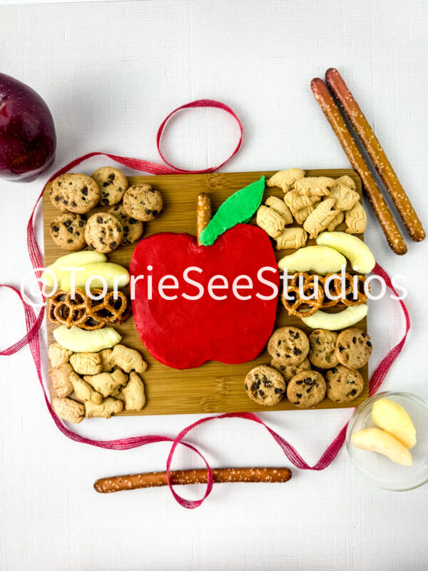 Mini Apple Buttercream Board on Linen - Image 5