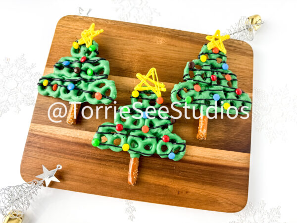 Pretzel Christmas Trees on White - Image 8