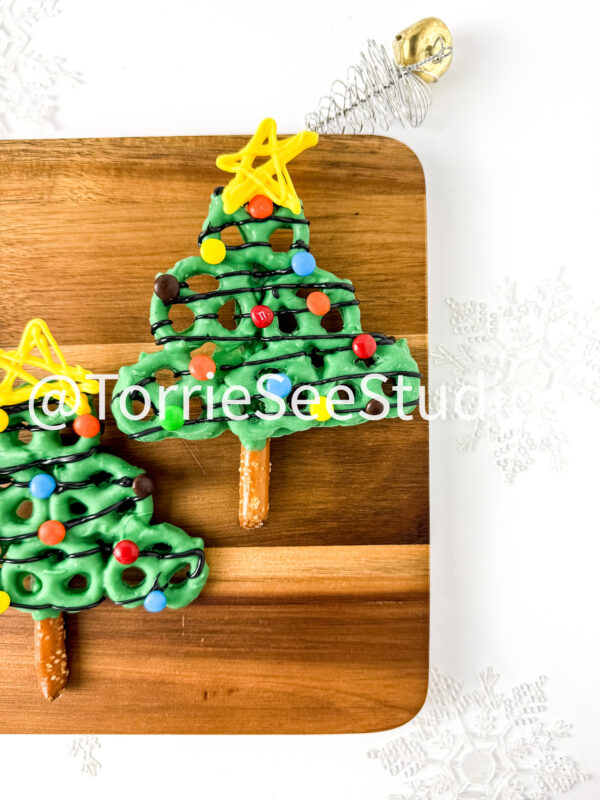 Pretzel Christmas Trees on White - Image 2