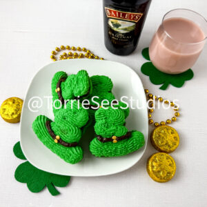 Irish Cream Leprechaun Cookie Sandwiches on Linen